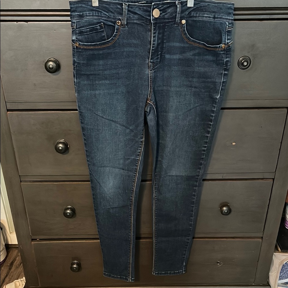 Sevens7 -Blue Skinny Jeans with Stretch and Faded Wash
